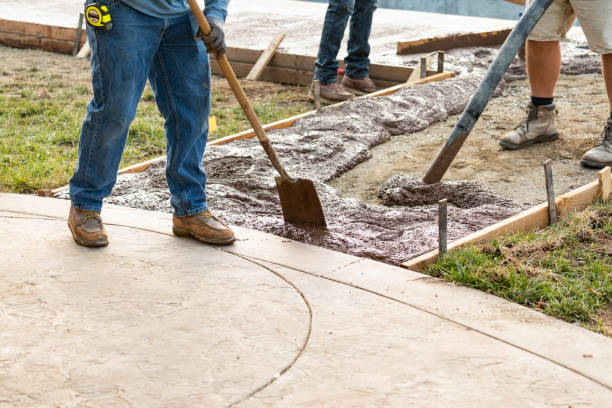 Best Custom Concrete Contractor  in Koontz Lake, IN